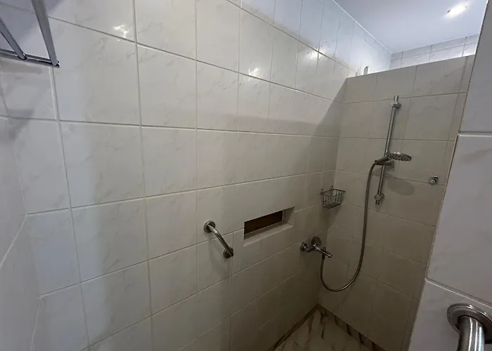 Pomorska 49 A Dla 2-8osob